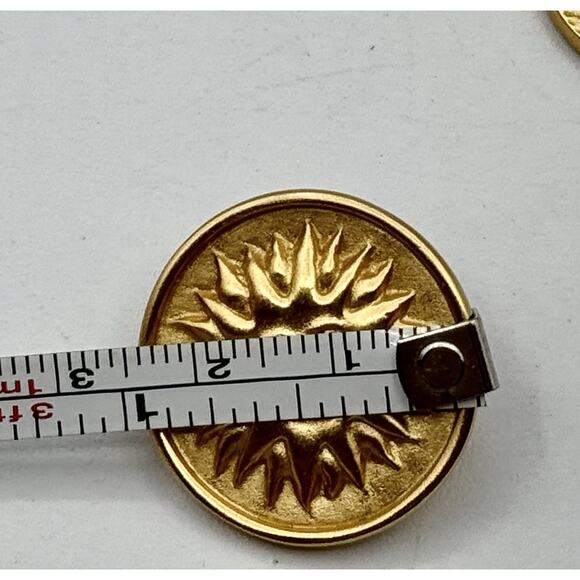 Vintage Ann Klein Sun Moon Celestial Matte Gold Tone Post Earrings 1” Diameter - Picture 6 of 6